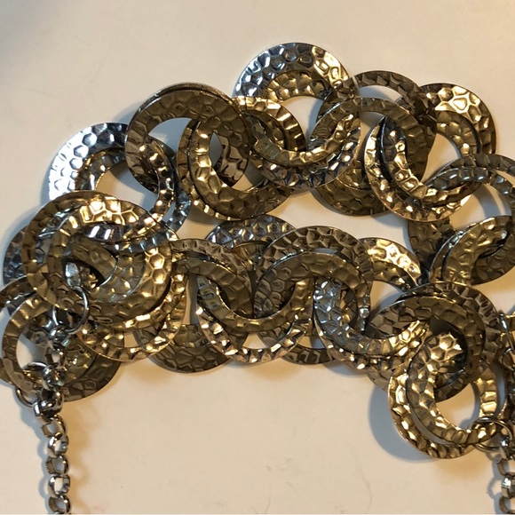 Chico's Double Strand Silver Alligator Print Rings 20.5" Necklace - Picture 8 of 9